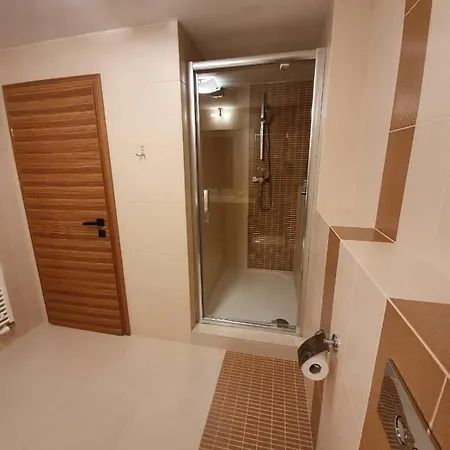 Moderna دونوفالي